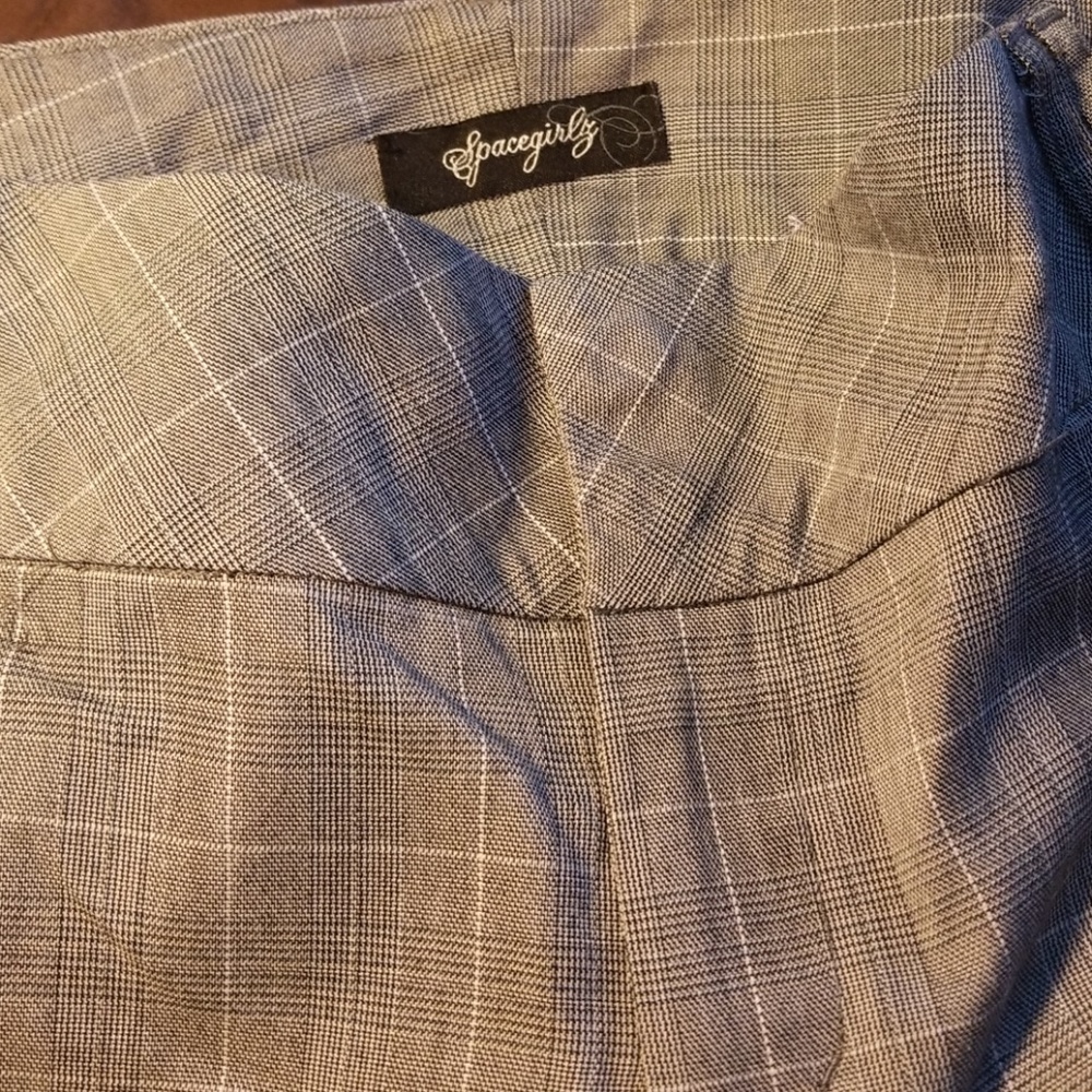 Shorts - Picture 2 of 2